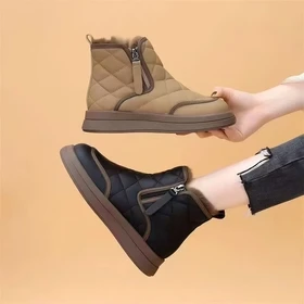 بوت داخل خز