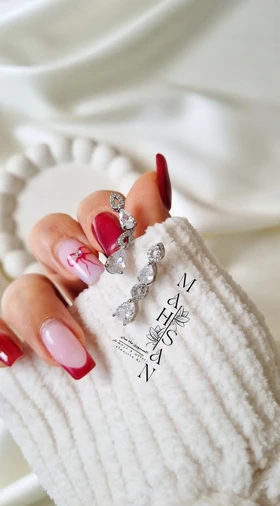 گوشواره زنانه طرح اشک نگین‌دار مدل بته جقه نقره ای