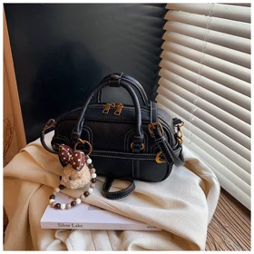 کیف دستی/دوشی زنانه وارداتی برند SUNITO&FASHION کد SF3719 (مشکی)