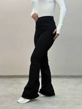 شلوارجین ( بوتکات)دمپا مشکی 8376