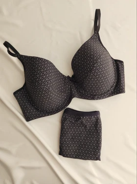 ست تمام نخی فنردار ابرنازک برند رومانو ROMANO کد: 1530