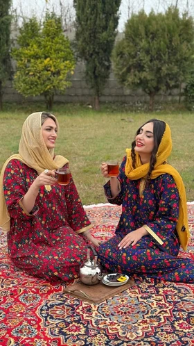 پیراهن گل‌گلی