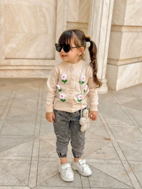 ژاکت بافت گل بابونه