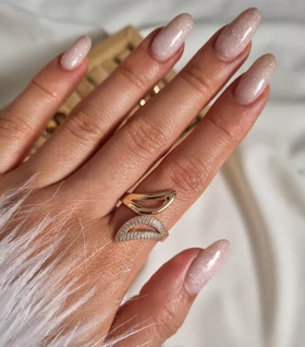 انگشتر طرح طلا