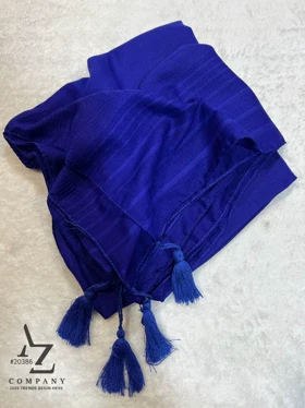 روسری نخی ساده سایز 120 آبی کاربنی مناسب تابستان