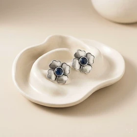 گوشواره میخی ورشو مدل گل چهارپر