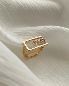 انگشتر باکارات نگین‌دار ژوپینگ