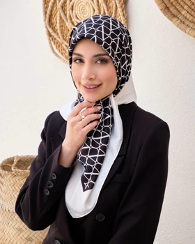 روسری کاریان ابرریشم کجراه (سایز 90) 30105