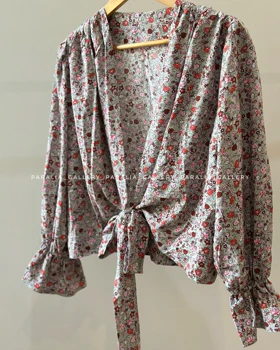 شومیز گل‌دار گره‌ای