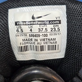 نایک مدل AIR ویتنامی