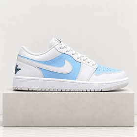 کتانی نایک Air Jordan 1 سفید آبی مدل 9701 استایل اسپرت و خیابانی