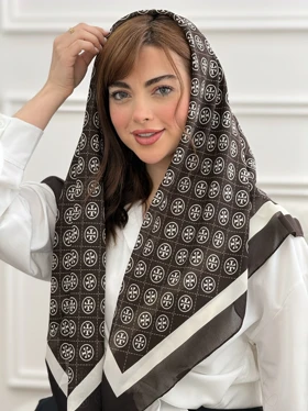 روسری نخ اسکالر طرح Guess