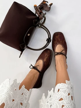 کالج لودشکا گیپوری 2444 (قهوه ای)