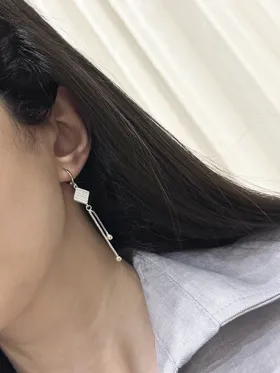 گوشواره آویز نگین‌دار