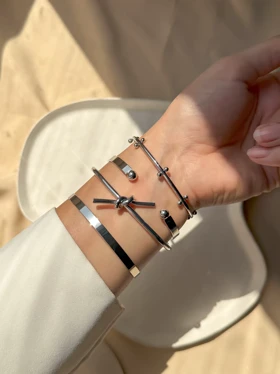 دستبند پکی سیم خاردار