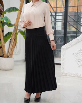 دامن پلیسه بلند