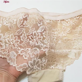 ست شورت و سوتین زنانه پانیذ مدل فنردار گیپور گل‌دار کرم کد 9015