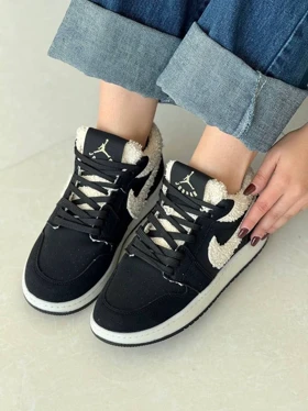 کتانی نایک خزدار