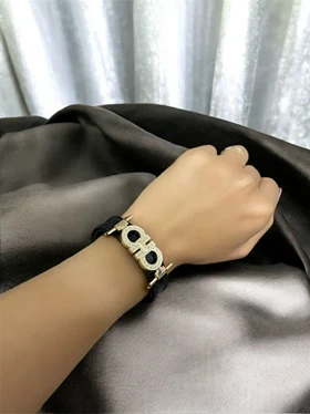 دستبند چرم طبیعی طرح AD کد 3335022
