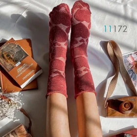 جوراب ساق‌دار حوله ای طرح برجسته قلب