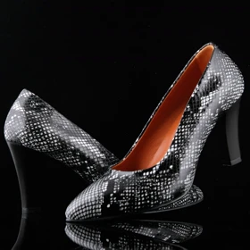 کفش پاشنه‌دار زنانه چرم یلسان مدل ژاکلین کد 600-RTL