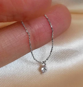 گردنبند مینیاتوری ظریف تک نگین (آویز الماس کوچک)