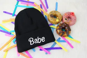 کلاه بافت babe