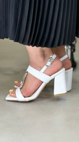 666 - پاشنه نگینی باگتی 666