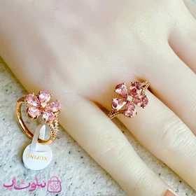 انگشتر زنانه ژوپینگ طلایی مدل گل صورتی کد 3291