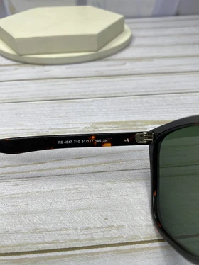 عینک آفتابی ری‌بن مدل RB4547 فریم کائوچو استات، عدسی کریستال UV400 با دسته سیم‌کشی و پک شرکتی