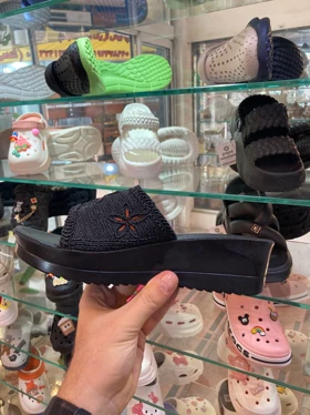 صندل طبی زنانه صحرا مدل فلاور مشکی