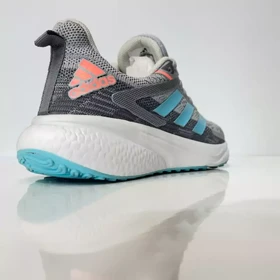 کفش ورزشی زنانه آدیداس مدل بوست Boost طوسی با کفی طبی
