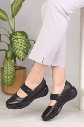 کفش پرسنلی زنانه اسکیچرز