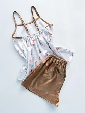 ست لباس خواب تاپ و شورتک ساتن عروسکی