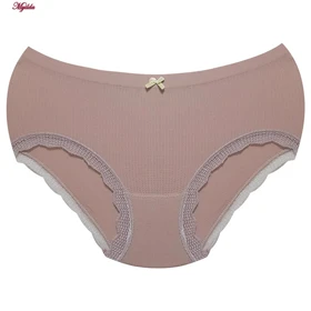 شورت زنانه مدل سیملس لبه گیپوری کالباسی کد 4970