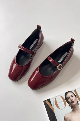 کالج زنانه استراسونس straswans