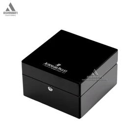 جعبه اورجینال‌ای پی Audemars Piguet box 01