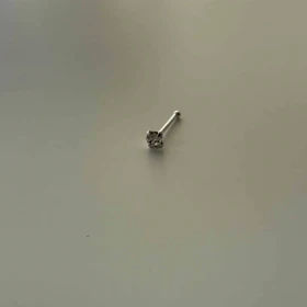 پیرسینگ بینی نقره تک نگین مینیاتوری 2mm