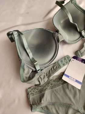 ست سوتین و شورت فنردار با جک کم NBB کد: 4616