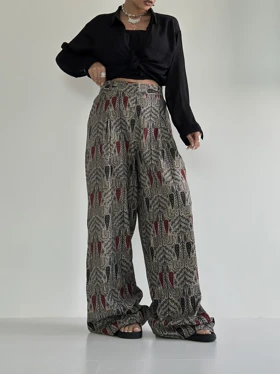 شلوار پارچه ای طرحدار