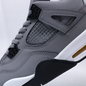 کتانی JORDAN 4 کد 121518