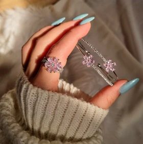 ست دستبند و انگشتر جواهری گل ادا