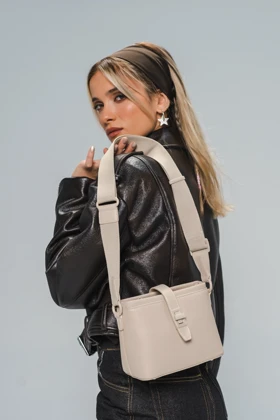 کیف دوشی زنانه دیوید جونز DAVID JONES مدل CM7507