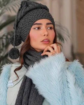 کلاه شالگردن شیطونی پوم دار