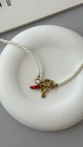 گردنبند مرواریدی فلفل