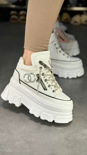 KL122 - کتانی لژدار شنل KL122