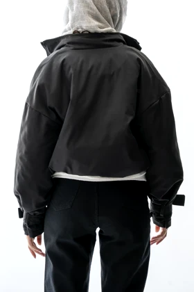 کت کراپ جیب‌دار زنانه