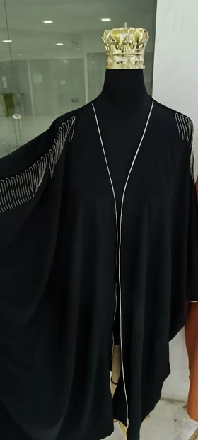 مانتو پانچ عبایی سرشانه زنجیری