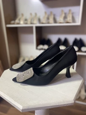 کفش پاشنه‌بلند Circle & Square