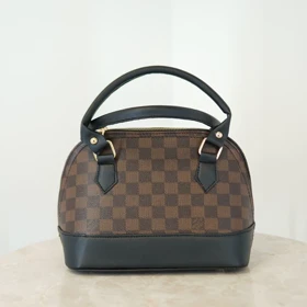 کیف نیم گرد زنانه صندوقی دو دسته مارک